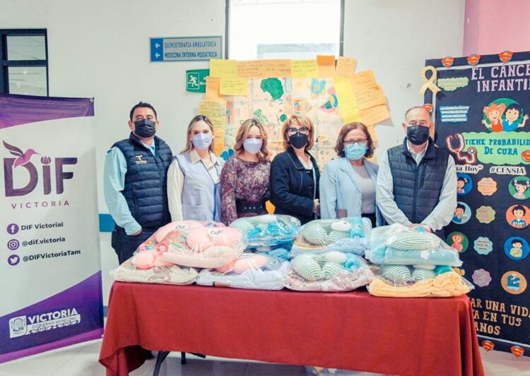 Lleva Lucy de Gattás esperanza y alegría al Hospital Infantil