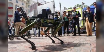Ponen a prueba perro robot en España