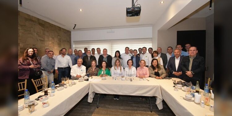 Reciben “Geño” y Maki respaldo de liderazgos políticos en Reynosa