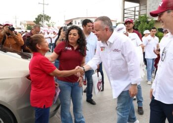 Va Carlos Canturosas y candidatos a senadores de MORENA, PT y Verde