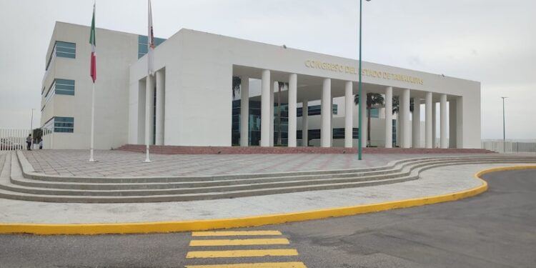 Asigna MORENA candidaturas al Congreso local