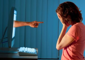 Por acoso cibernético alertan a mujeres en Tamaulipas