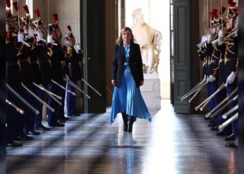 Francia, 1.er país en consagrar el derecho al aborto en la Constitución