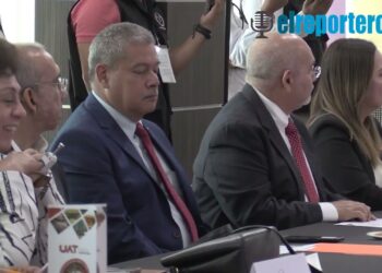 Entrega Rector Damaso Anaya nombramientos a secretarios de la UAT