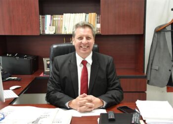 TRIELTAM “no rivaliza” con ningún candidato:  Edgar Danés