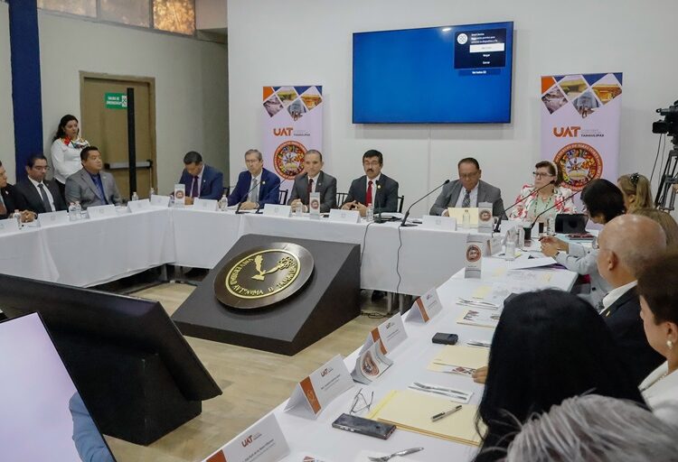 Fortalece la UAT su plan de trabajo institucional