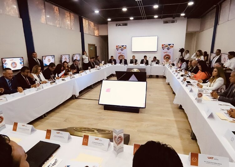 Fortalece la UAT su plan de trabajo institucional