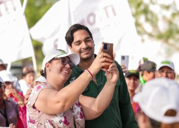 Apoyo Masivo Respaldando la Reelección de Carlos Peña Ortiz en Colonias Riberas de Rancho Grande