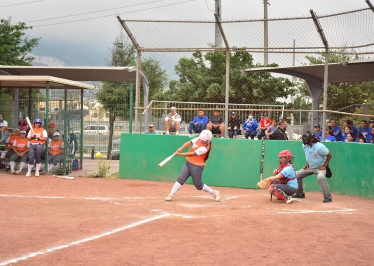 Avanza equipo femenil de softbol de la UAT, a Universiada Nacional