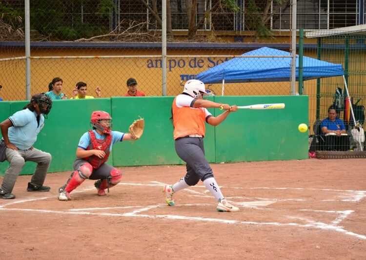 Avanza equipo femenil de softbol de la UAT, a Universiada Nacional