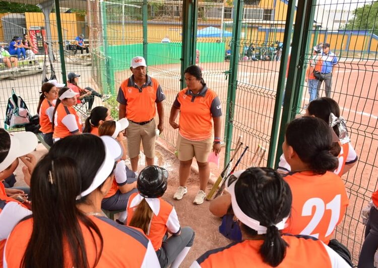 Avanza equipo femenil de softbol de la UAT, a Universiada Nacional
