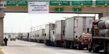 Bajo la lupa tráileres mexicanos en inspecciones de Texas