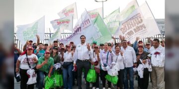 Carlos Peña Ortiz visita Maquiladora LG, es recibido con gran aceptación