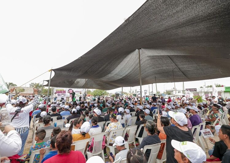 Carlos Peña Ortiz, fue recibido con entusiasmo en su 3.er día de campaña