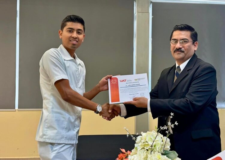 Celebra la UAT logro nacional EGEL de egresados de Enfermería en la UAM Mante