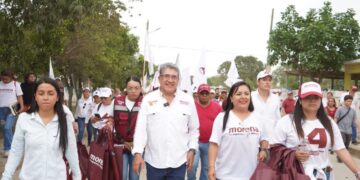 Comparte AMM sus propuestas en recorrido por colonias Santo Domingo, Alameda y Laureles