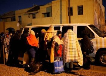 EUA supervisa a migrantes a través de diferentes métodos