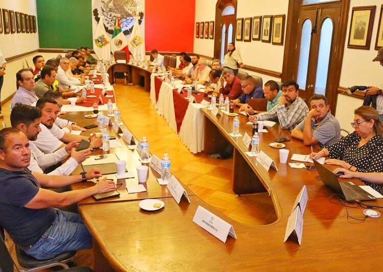 Establecen acuerdos para dar solución a asaltos a choferes de plataforma