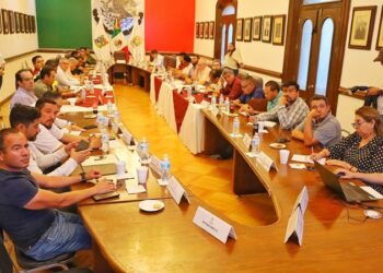 Establecen acuerdos para dar solución a asaltos a choferes de plataforma