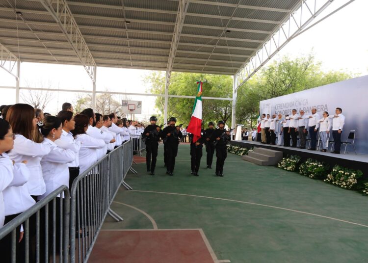 AVA a estudiantes: «aprovechen el potencial de Tamaulipas»