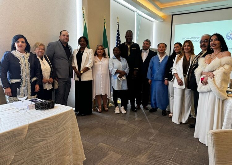 Firma DHIAC acuerdo de colaboración con fundaciones de México, Camerún y África