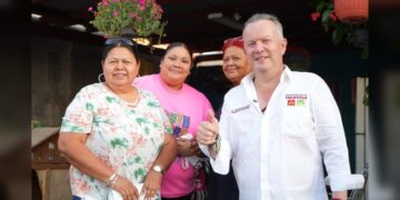 Impulsará Carlos Canturosas programas para fortalecer equidad y seguridad social para mujeres