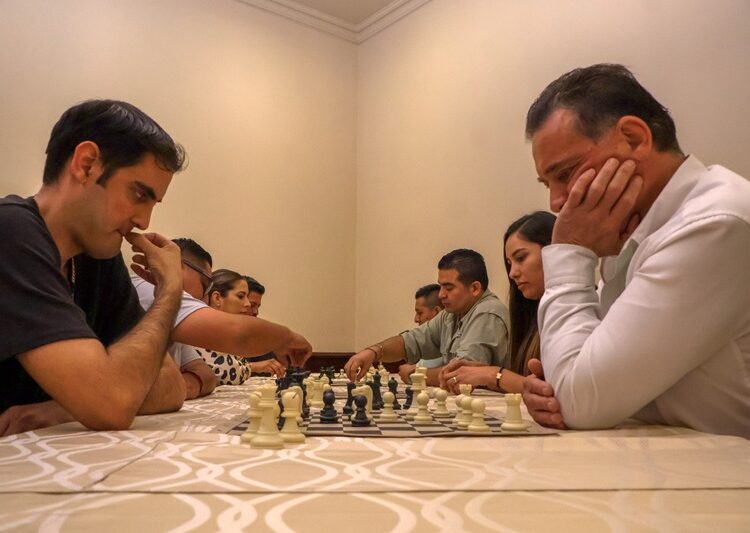 Impulsará “Geño” el ajedrez como estrategia para fortalecer capacidades de los estudiantes