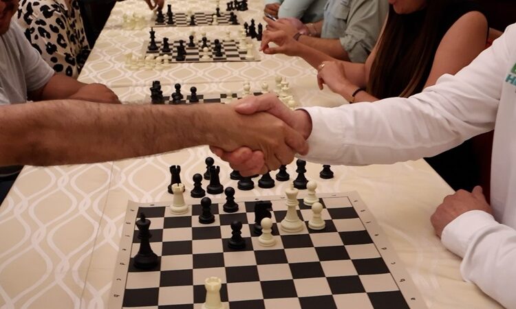 Impulsará “Geño” el ajedrez como estrategia para fortalecer capacidades de los estudiantes