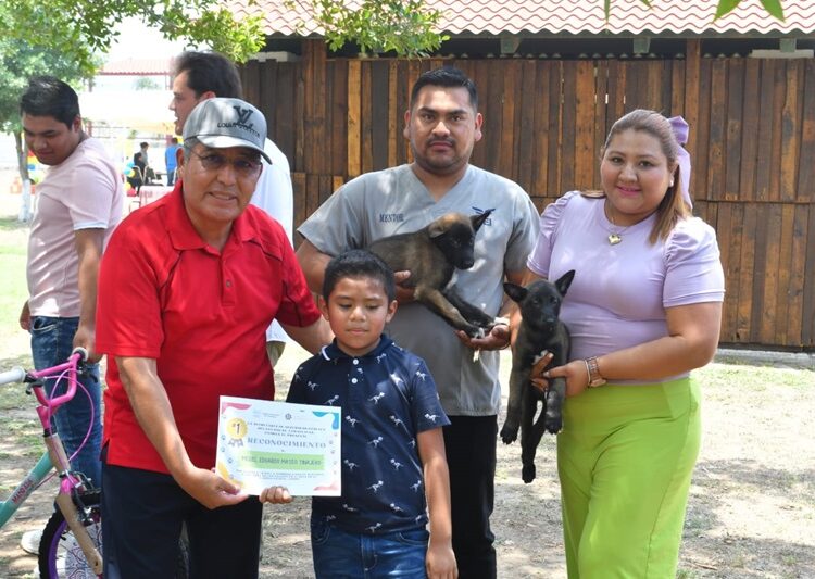 La SSPT premia a ganadores que nombraron a cachorros de la Guardia Estatal canina