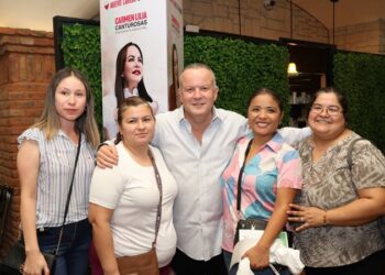 Lesgilará Carlos Canturosas para traer beneficios en favor de las mujeres