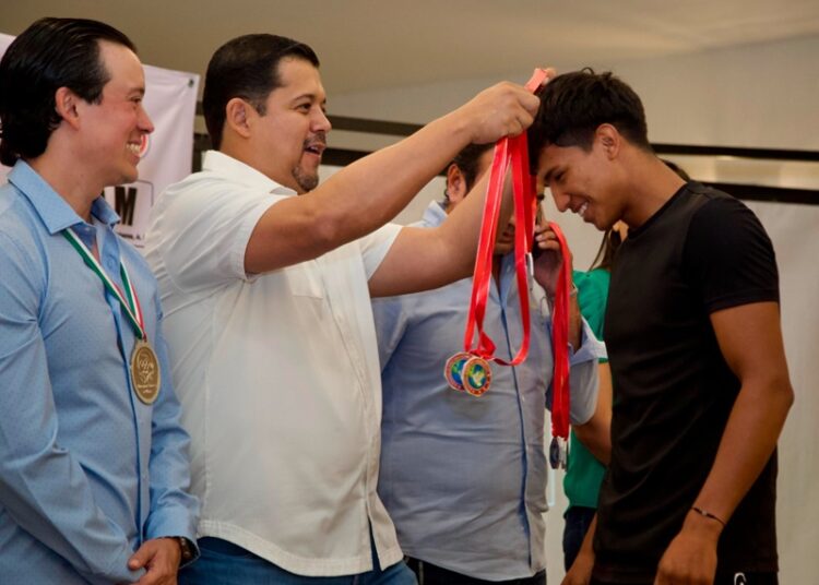 “Me comprometo a impulsar la actividad deportiva y ofrecer oportunidades de desarrollo”: Arturo