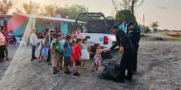 Menores de La Zamorina conmemoran Día del Niño y la Niña con la Guardia Estatal