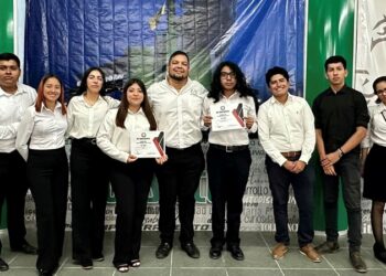 Obtiene la UAT primeros lugares en maratón de conocimientos ANFECA