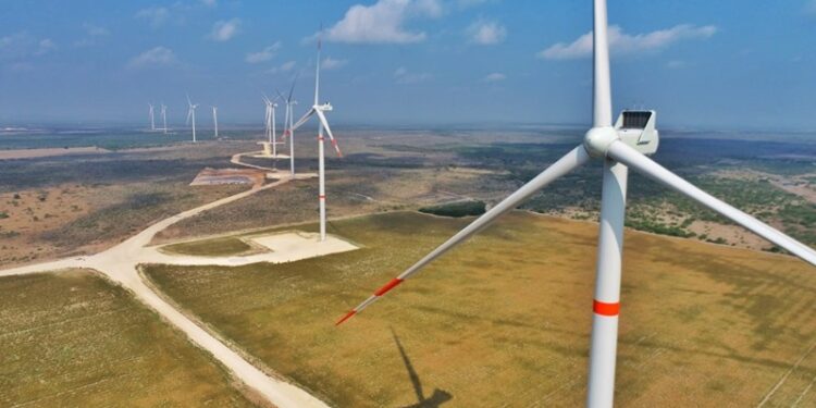 Comisión de Energía interviene en problema de ejidatarios contra parque eólico Tres Mesas