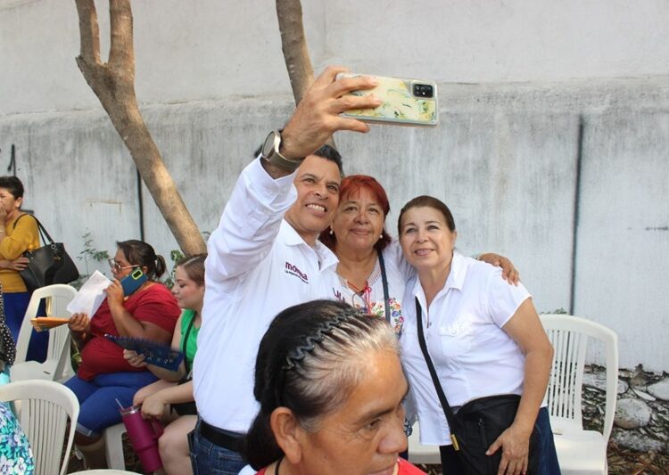 Promete Gattás trabajar para dar certeza jurídica a dueños de predios irregulares