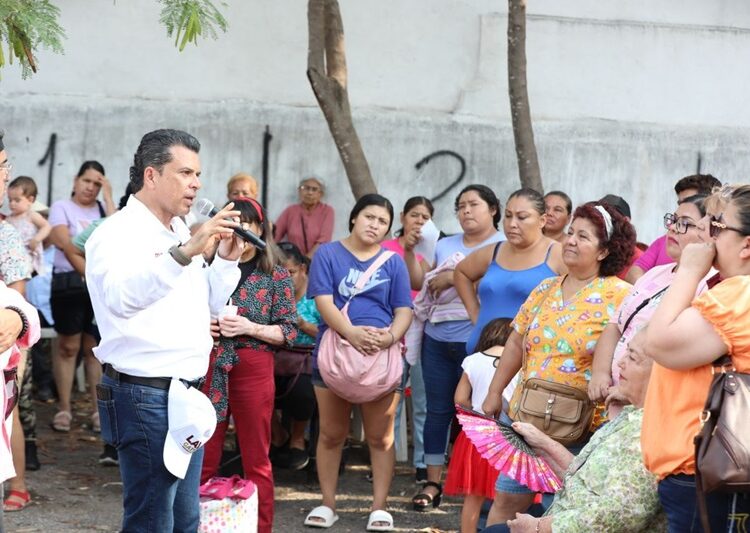Promete Gattás trabajar para dar certeza jurídica a dueños de predios irregulares