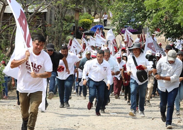 Promete Gattás trabajar para dar certeza jurídica a dueños de predios irregulares