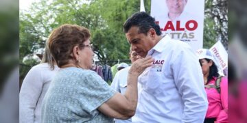 Promete Gattás trabajar para dar certeza jurídica a dueños de predios irregulares