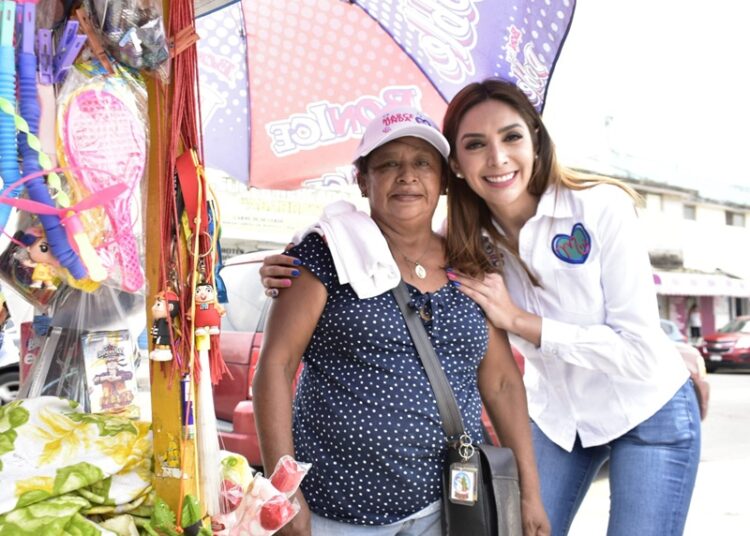 Propone Marce Unda mejorar el servicio de transporte público en Tampico