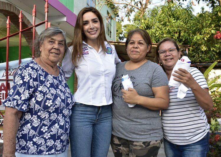 Recibe Marcela Unda gran apoyo en la Zona Norte