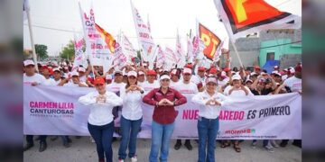 Reciben en Los Olivos II a Carmen Lilia Canturosas Villarreal con gran alegría