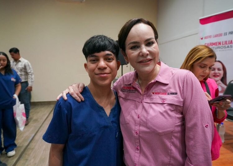 Respaldan estudiantes de medicina proyecto de Carmen Lilia Canturosas