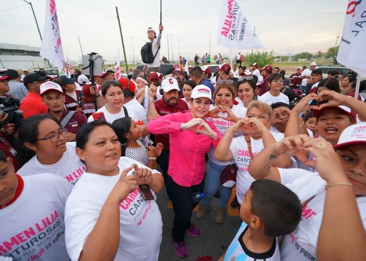 Respaldan vecinos de Villas de San Miguel a Carmen Lilia Canturosas y candidatos de MORENA