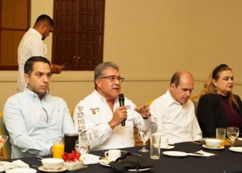 Se reúne AMM con hoteleros, piden sinergia en el desarrollo turístico de la Zona Sur