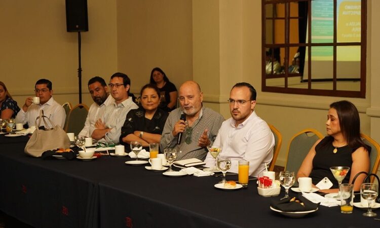 Se reúne AMM con hoteleros, piden sinergia en el desarrollo turístico de la Zona Sur