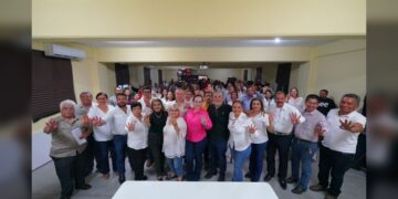 Se suma sindicato de maestros a candidata Carmen Lilia para construir el 2.º piso de la transformación