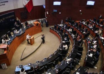 Senado declara improcedente desaparición de poderes en 3 estados