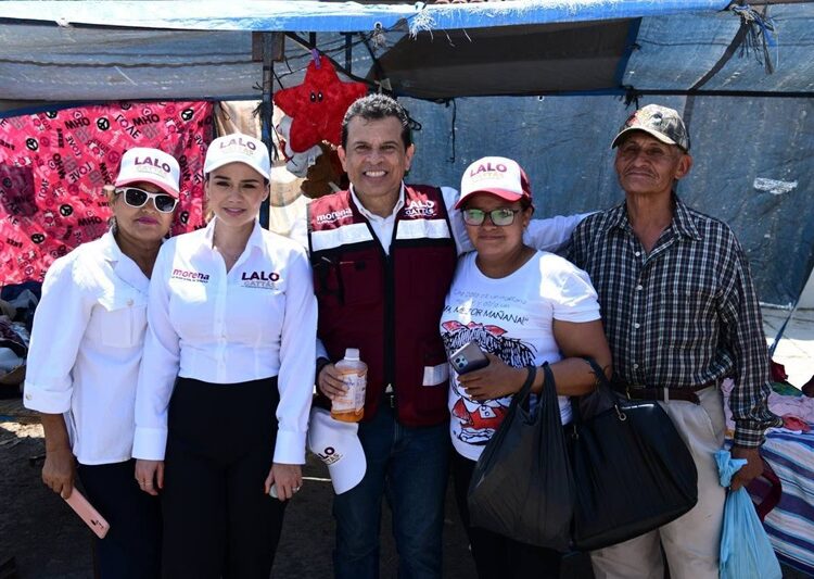 Tianguistas de la Américo se suman a Lalo Gattás
