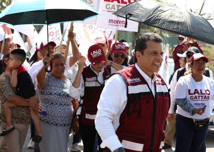 Tianguistas de la Américo se suman a Lalo Gattás