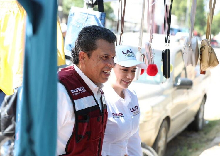 Tianguistas de la Américo se suman a Lalo Gattás